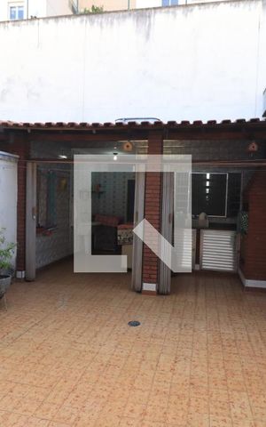 Casa à venda com 200m², 3 quartos e 2 vagasQuintal