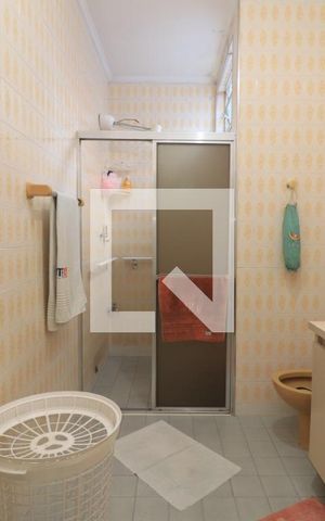 Casa à venda com 200m², 3 quartos e 2 vagasBanheiro