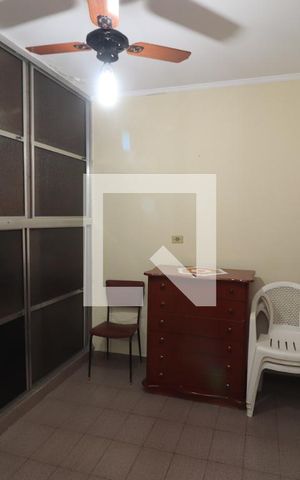 Casa à venda com 200m², 3 quartos e 2 vagasDespensa