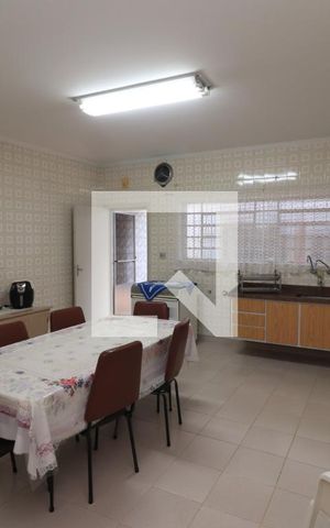 Casa à venda com 200m², 3 quartos e 2 vagasCozinha