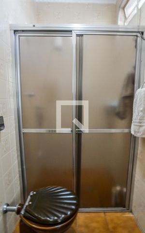 Casa à venda com 275m², 4 quartos e 3 vagasBanheiro da Suíte