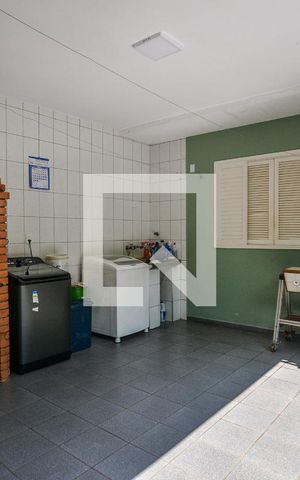 Casa à venda com 275m², 4 quartos e 3 vagasÁrea de Serviço