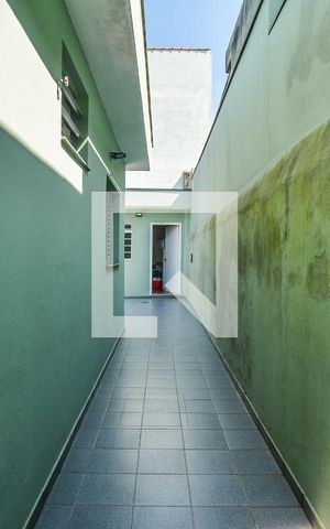Casa à venda com 275m², 4 quartos e 3 vagasCorredor Externo