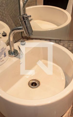 Casa à venda com 240m², 3 quartos e 3 vagas Casa à venda com 240m², 3 quartos e 3 vagasLavabo da Sala