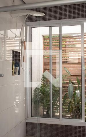 Casa à venda com 240m², 3 quartos e 3 vagas Casa à venda com 240m², 3 quartos e 3 vagasBanheiro da Suíte 1