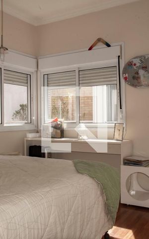 Casa à venda com 240m², 3 quartos e 3 vagas Casa à venda com 240m², 3 quartos e 3 vagasQuarto