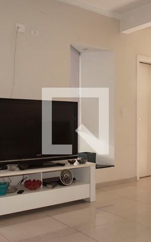 Casa à venda com 240m², 3 quartos e 3 vagas Casa à venda com 240m², 3 quartos e 3 vagasSala