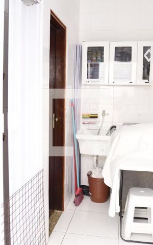 Casa à venda com 173m², 3 quartos e 2 vagasÁrea de Serviço