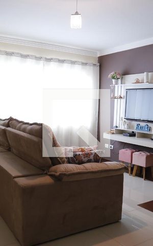 Casa à venda com 173m², 3 quartos e 2 vagasSala