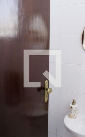 Casa à venda com 173m², 3 quartos e 2 vagasBanheiro de serviço