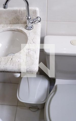 Casa à venda com 173m², 3 quartos e 2 vagasBanheiro da Suíte 1
