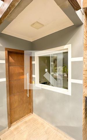 Casa para alugar com 103m², 3 quartos e 1 vagaEntrada