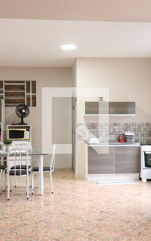 Casa à venda com 272m², 4 quartos e 4 vagasGaragem