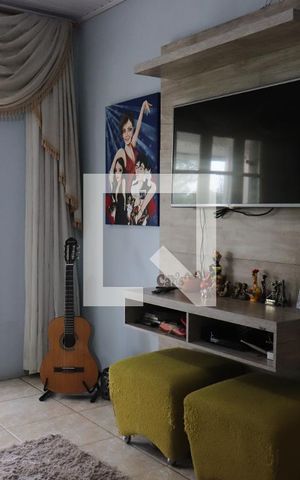 Casa à venda com 272m², 4 quartos e 4 vagasSala