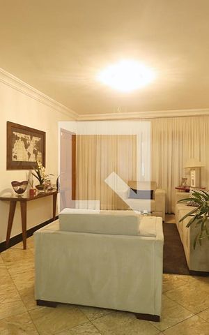Casa à venda com 230m², 3 quartos e 3 vagasSala