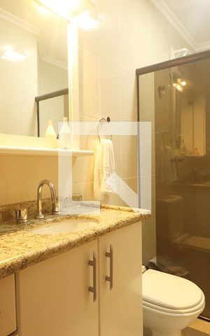 Casa à venda com 230m², 3 quartos e 3 vagasSuíte 2 - Banheiro do Quarto 2