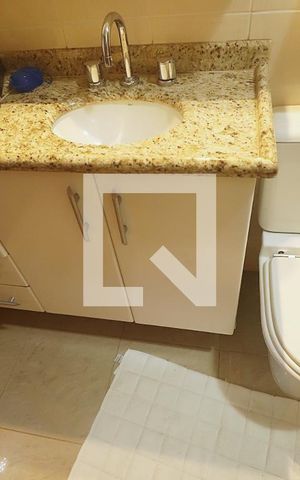 Casa à venda com 230m², 3 quartos e 3 vagasSuíte 2 - Banheiro do Quarto 2