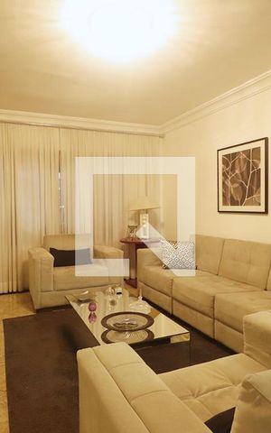 Casa à venda com 230m², 3 quartos e 3 vagasSala