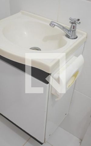 Apartamento para alugar com 38m², 1 quarto e sem vagaBanheiro