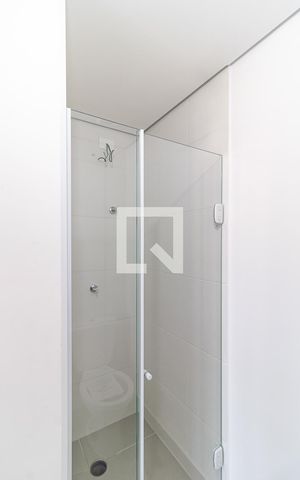 Apartamento à venda com 35m², 2 quartos e sem vaga Apartamento à venda com 35m², 2 quartos e sem vagaBanheiro