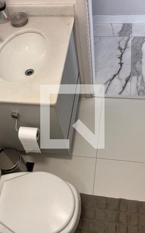 Apartamento à venda com 79m², 2 quartos e 2 vagasBanheiro 1