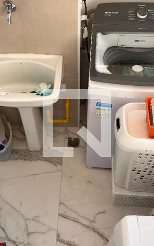 Apartamento à venda com 79m², 2 quartos e 2 vagasÁrea de Serviço