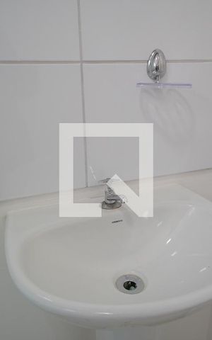Apartamento à venda com 40m², 2 quartos e sem vagaBanheiro Corredor