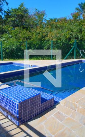 Apartamento à venda com 40m², 2 quartos e sem vagaÁrea comum - Piscina