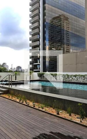 Studio à venda com 35m², 0 quarto e 1 vaga Studio à venda com 35m², 0 quarto e 1 vagaPiscina