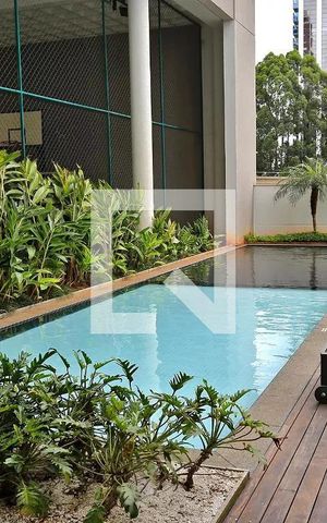 Studio à venda com 35m², 0 quarto e 1 vaga Studio à venda com 35m², 0 quarto e 1 vagaPiscina