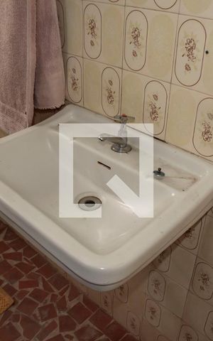 Casa de condomínio para alugar com 25m², 1 quarto e sem vagaBanheiro
