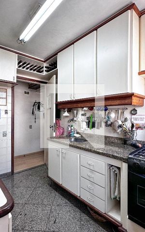 Apartamento à venda com 65m², 2 quartos e 1 vagaCozinha