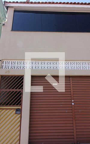 Casa para alugar com 149m², 2 quartos e 3 vagasFachada