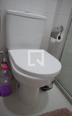 Studio à venda com 35m², 1 quarto e sem vagaBanheiro - detalhe vaso
