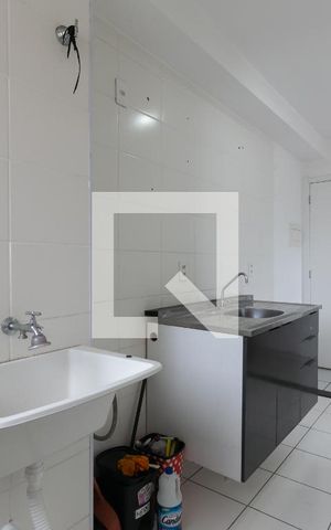 Apartamento à venda com 44m², 2 quartos e sem vaga Apartamento à venda com 44m², 2 quartos e sem vagaÁrea de Serviço