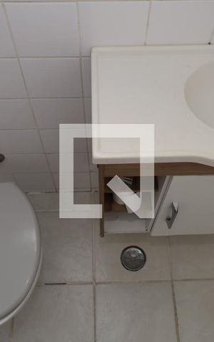 Casa de condomínio para alugar com 56m², 2 quartos e 1 vagaBanheiro