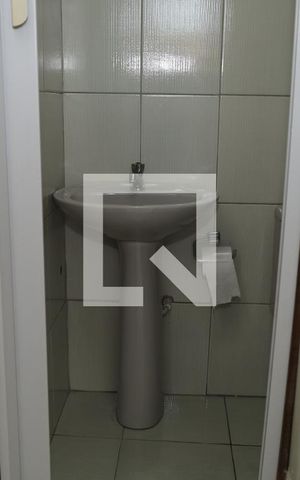 Casa de condomínio para alugar com 56m², 2 quartos e 1 vagaBanheiro da Área de Serviço