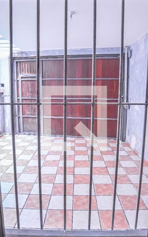 Casa para alugar com 160m², 5 quartos e 2 vagas Casa para alugar com 160m², 5 quartos e 2 vagassala