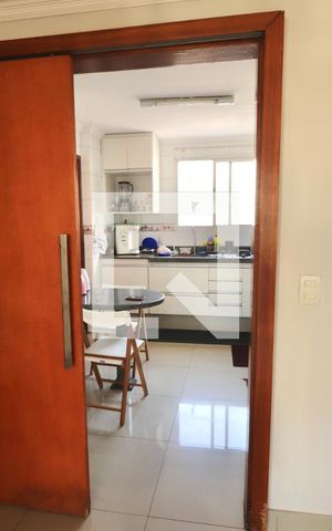 Apartamento para alugar com 290m², 4 quartos e 2 vagas Apartamento para alugar com 290m², 4 quartos e 2 vagasCozinha