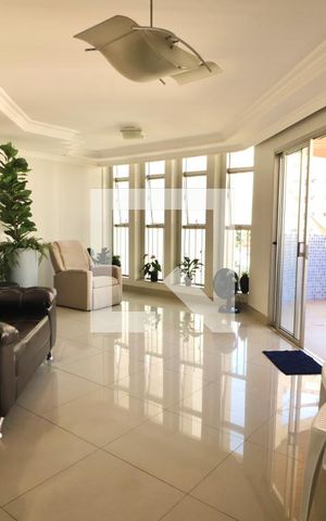 Apartamento para alugar com 290m², 4 quartos e 2 vagas Apartamento para alugar com 290m², 4 quartos e 2 vagasSala