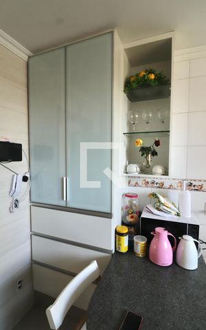 Apartamento para alugar com 290m², 4 quartos e 2 vagas Apartamento para alugar com 290m², 4 quartos e 2 vagasCozinha