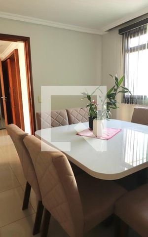 Apartamento para alugar com 290m², 4 quartos e 2 vagas Apartamento para alugar com 290m², 4 quartos e 2 vagasSala de Jantar