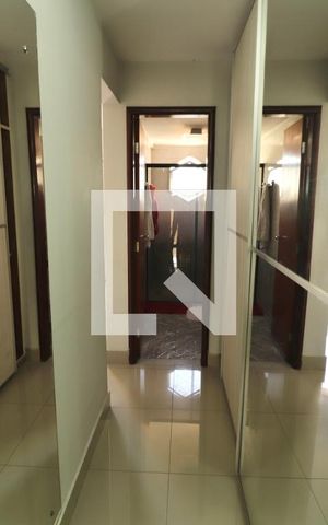 Apartamento para alugar com 290m², 4 quartos e 2 vagas Apartamento para alugar com 290m², 4 quartos e 2 vagasQuarto 3 - Armários