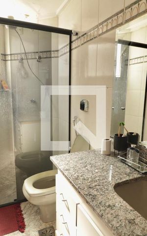 Apartamento para alugar com 290m², 4 quartos e 2 vagas Apartamento para alugar com 290m², 4 quartos e 2 vagasBanheiro 1