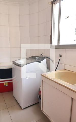 Apartamento para alugar com 290m², 4 quartos e 2 vagas Apartamento para alugar com 290m², 4 quartos e 2 vagasÁrea de Serviço