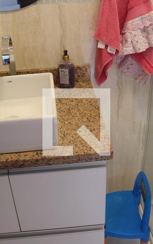 Casa à venda com 129m², 2 quartos e 2 vagasBanheiro