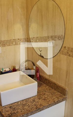 Casa à venda com 129m², 2 quartos e 2 vagasBanheiro da Suíte