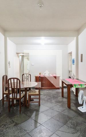 Casa à venda com 96m², 2 quartos e 1 vagaSala