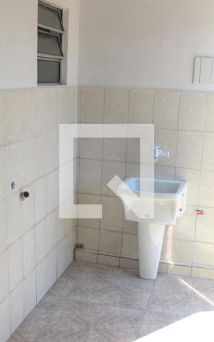 Casa para alugar com 60m², 1 quarto e sem vagaÁrea de Serviço