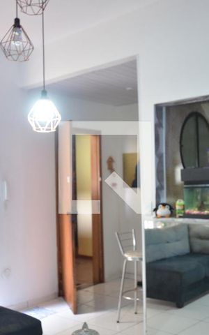 Apartamento à venda com 100m², 2 quartos e 1 vagaSala